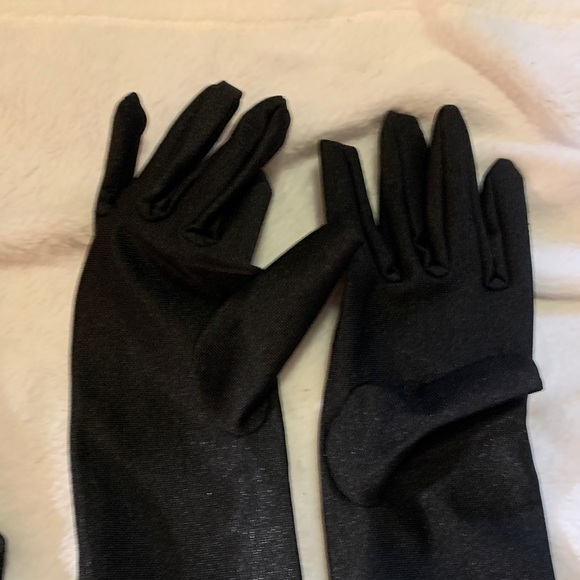 Wild Fable Black Satin Gloves and Top Set - Picture 4 of 5